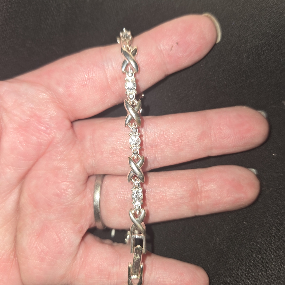 Elegant Silver and Gold Women's Bracelet